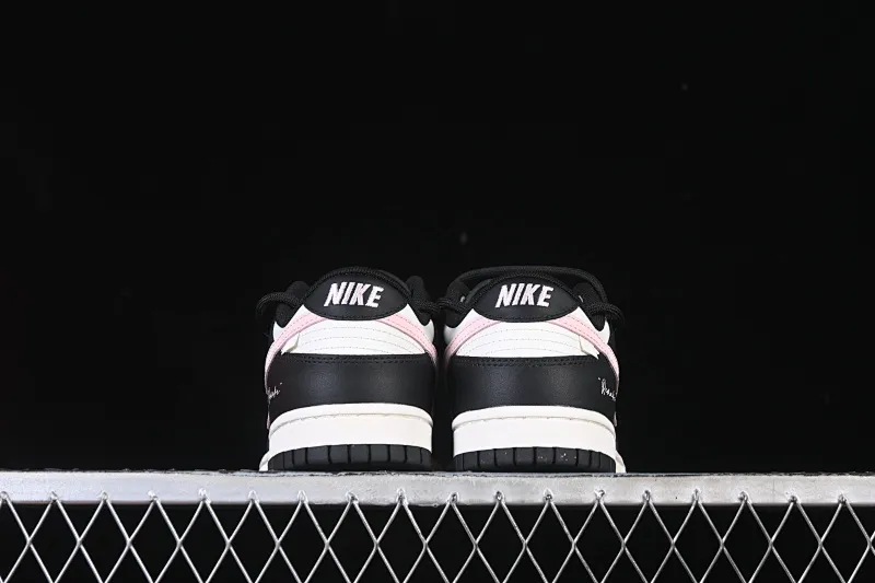 All Categories Nk SB Dunk Series Nk SB Dunk Low High-end Customized Low-top Shoes Nike SB Dunk Low "Just Do it" Valentine's Day Strap Anniversary High-end Customized Low-top Casual Shoes BP0510-050